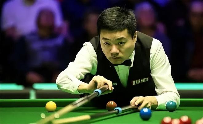 足守门员中 足守门员中