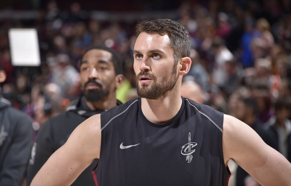 队目前在阵 队目前在阵