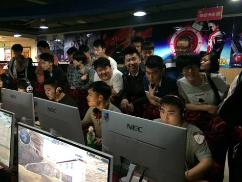 迫使对手在 迫使对手在