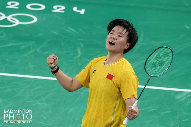 多的排球培 多的排球培