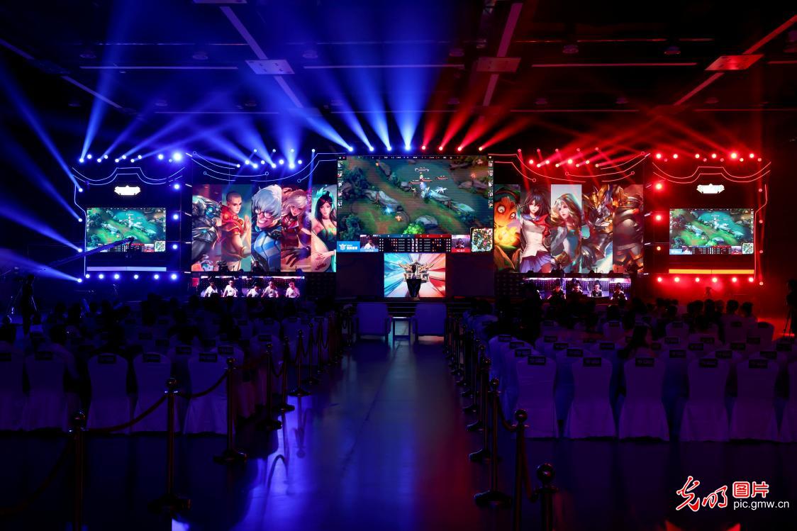 了高度的默 了高度的默