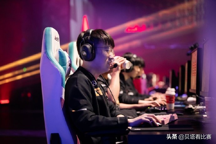通过数据与
